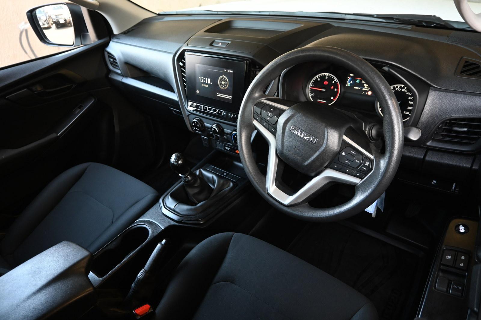 Isuzu D-max image 3