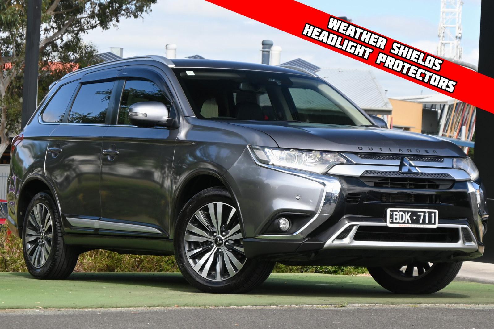 Mitsubishi Outlander image 1