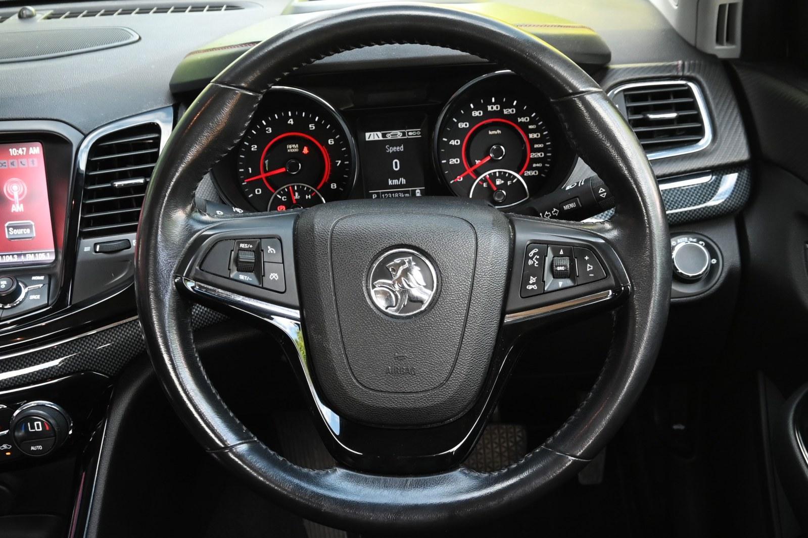 Holden Commodore image 4