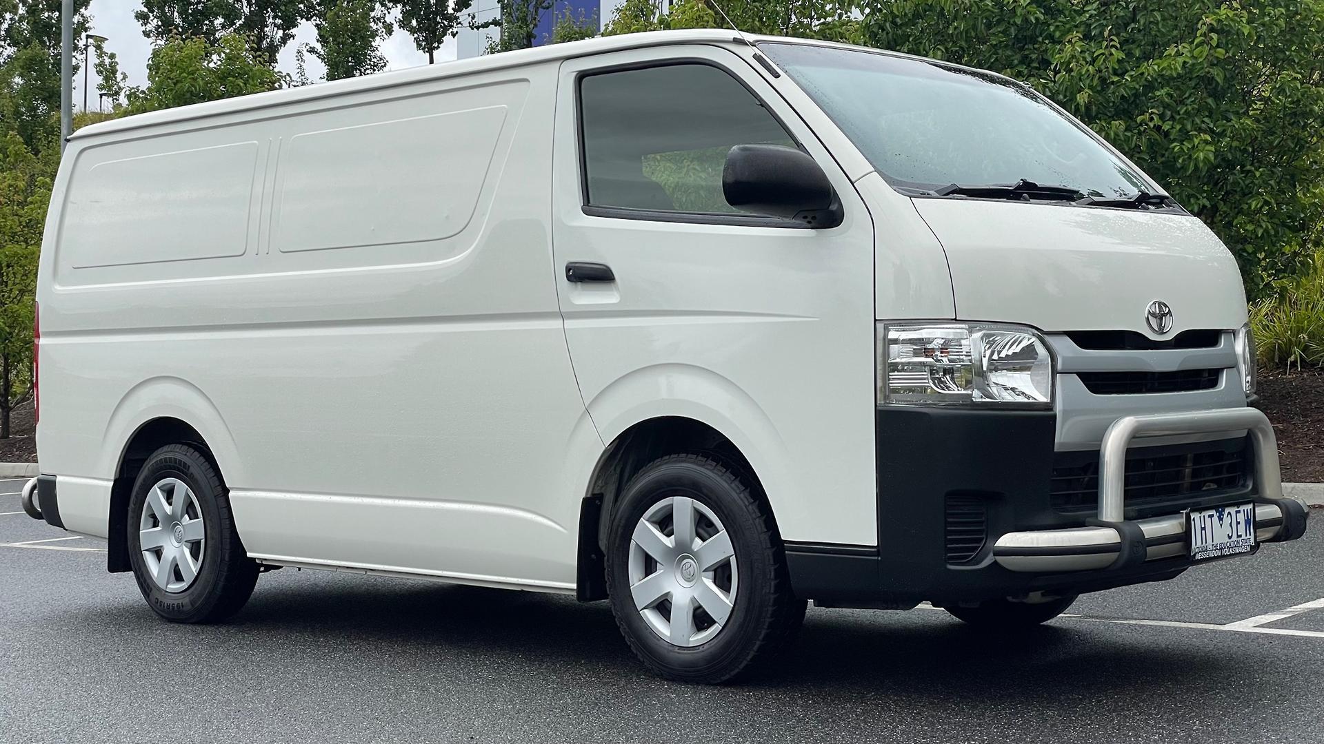 Toyota Hiace image 1