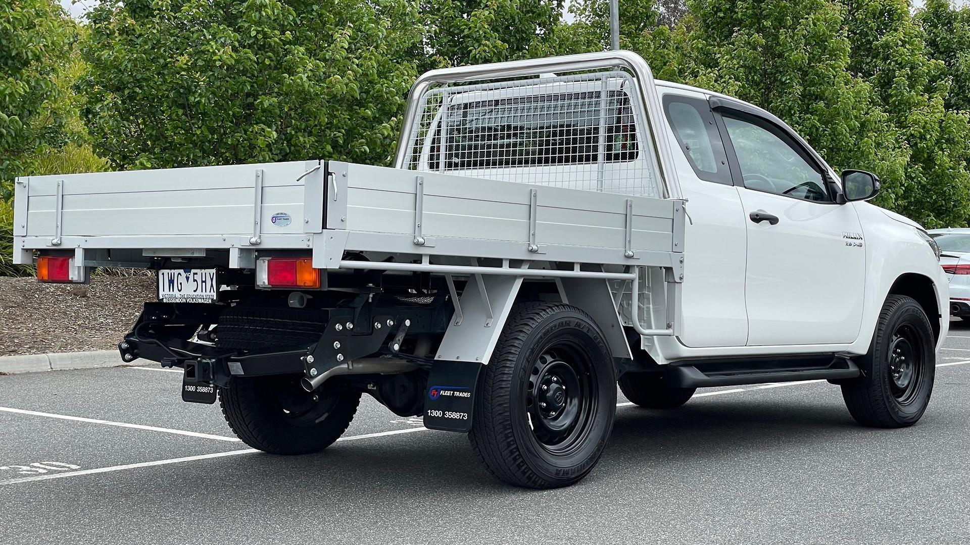Toyota Hilux image 4