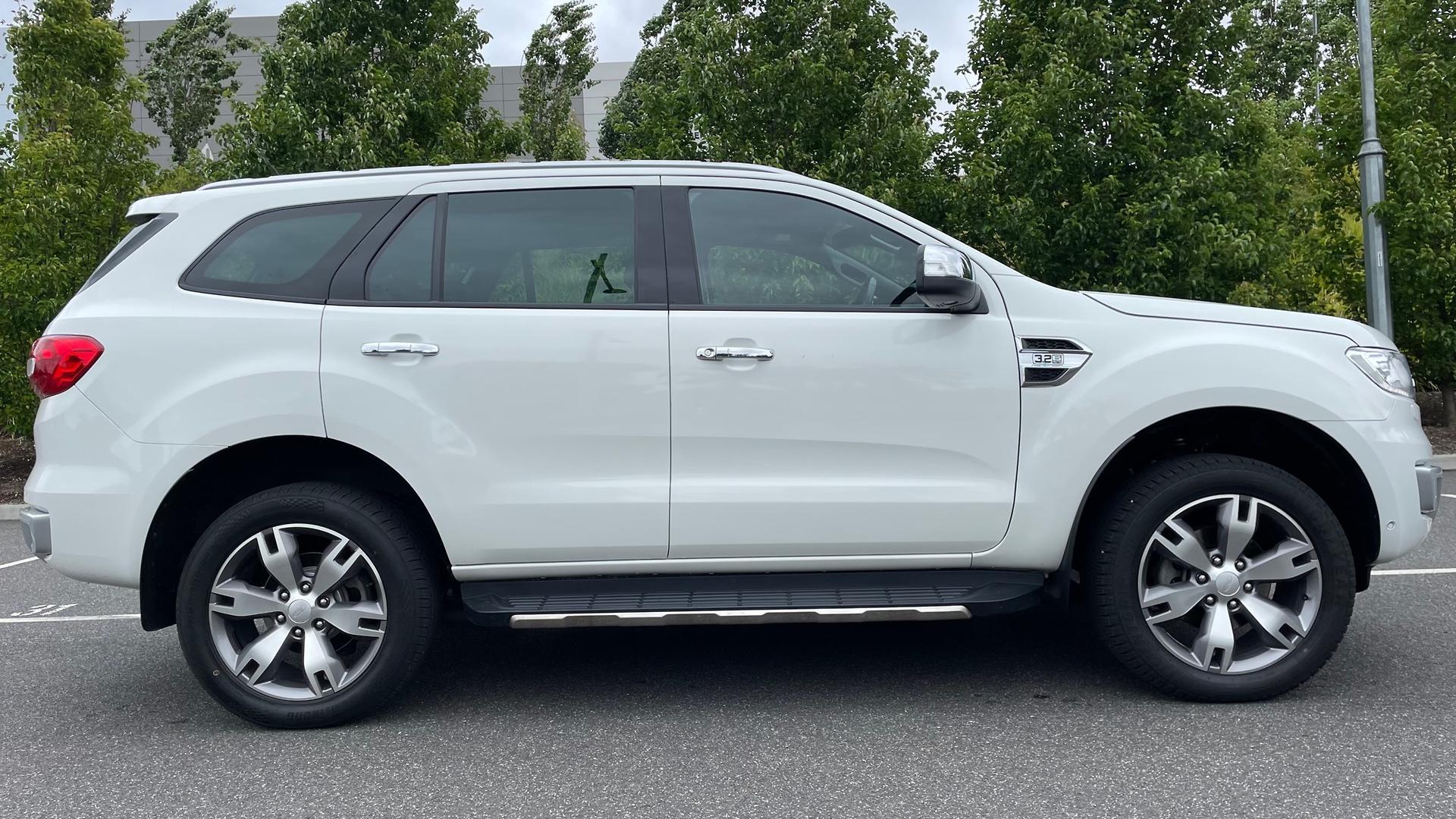 Ford Everest image 3
