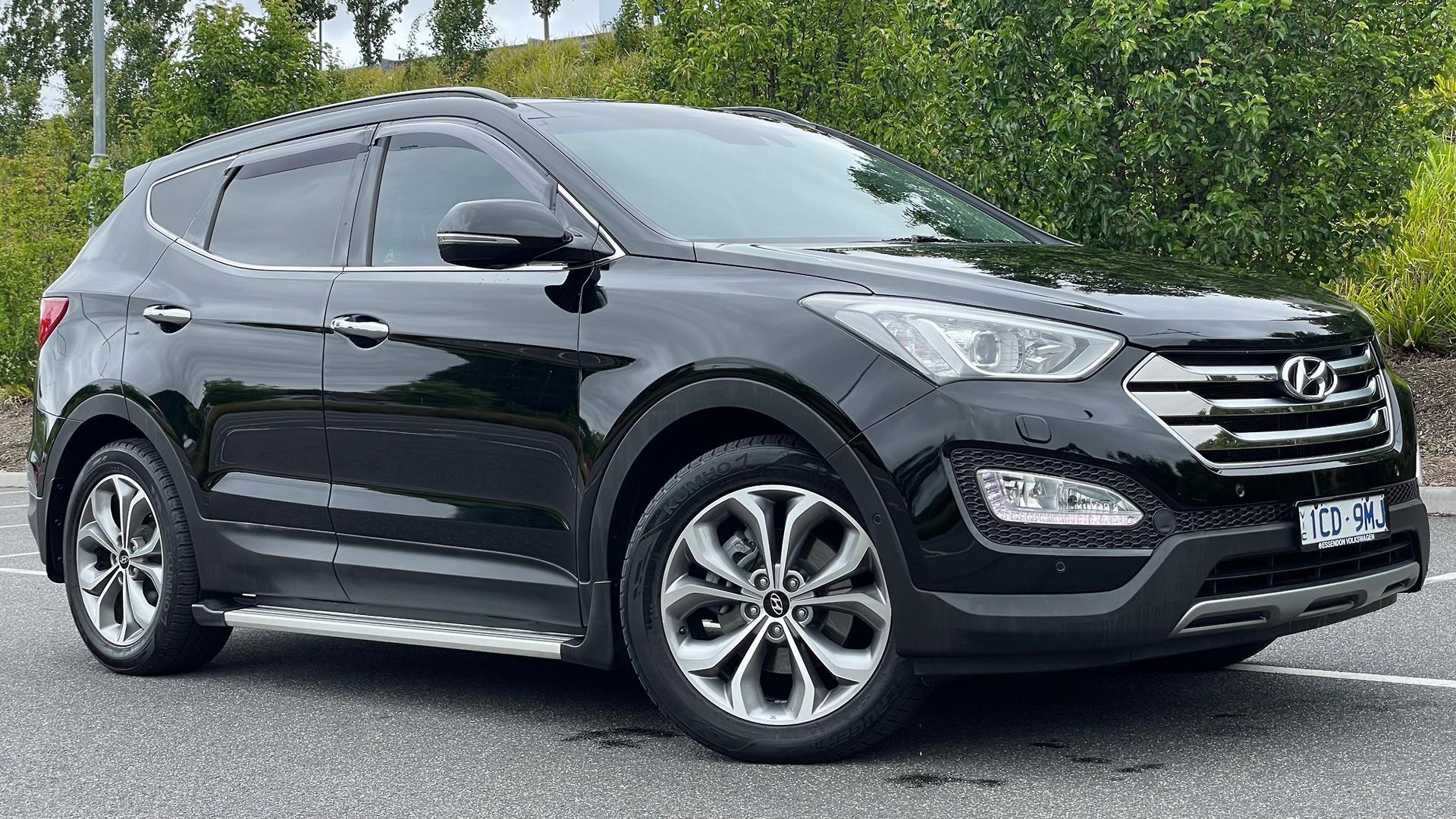 Hyundai Santa Fe image 1