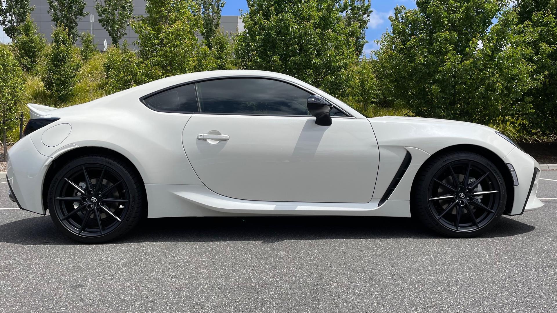 Toyota Gr86 image 3