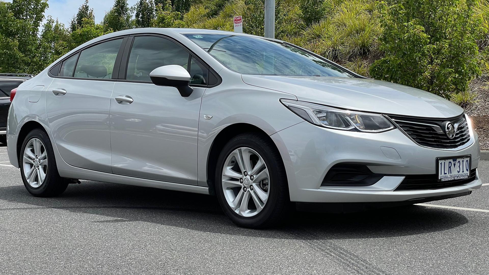 Holden Astra image 2