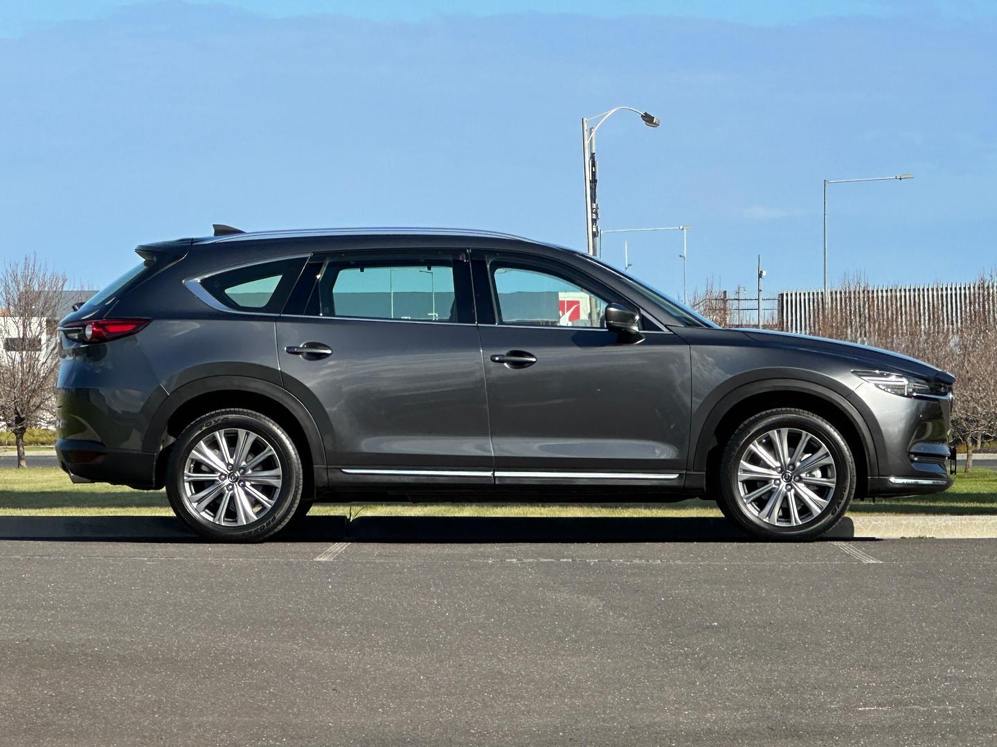 Mazda Cx-8 image 4