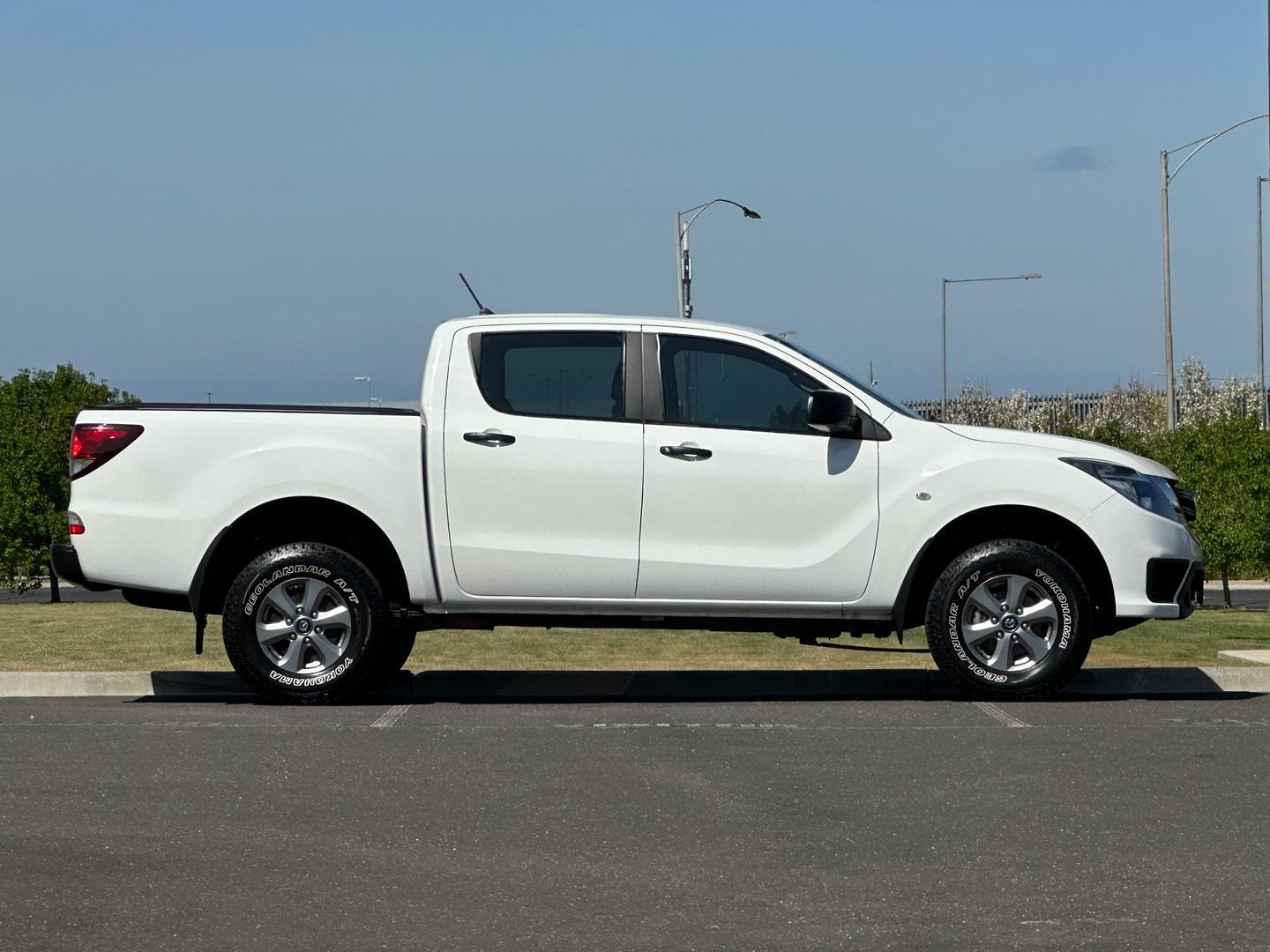 Mazda Bt-50 image 2