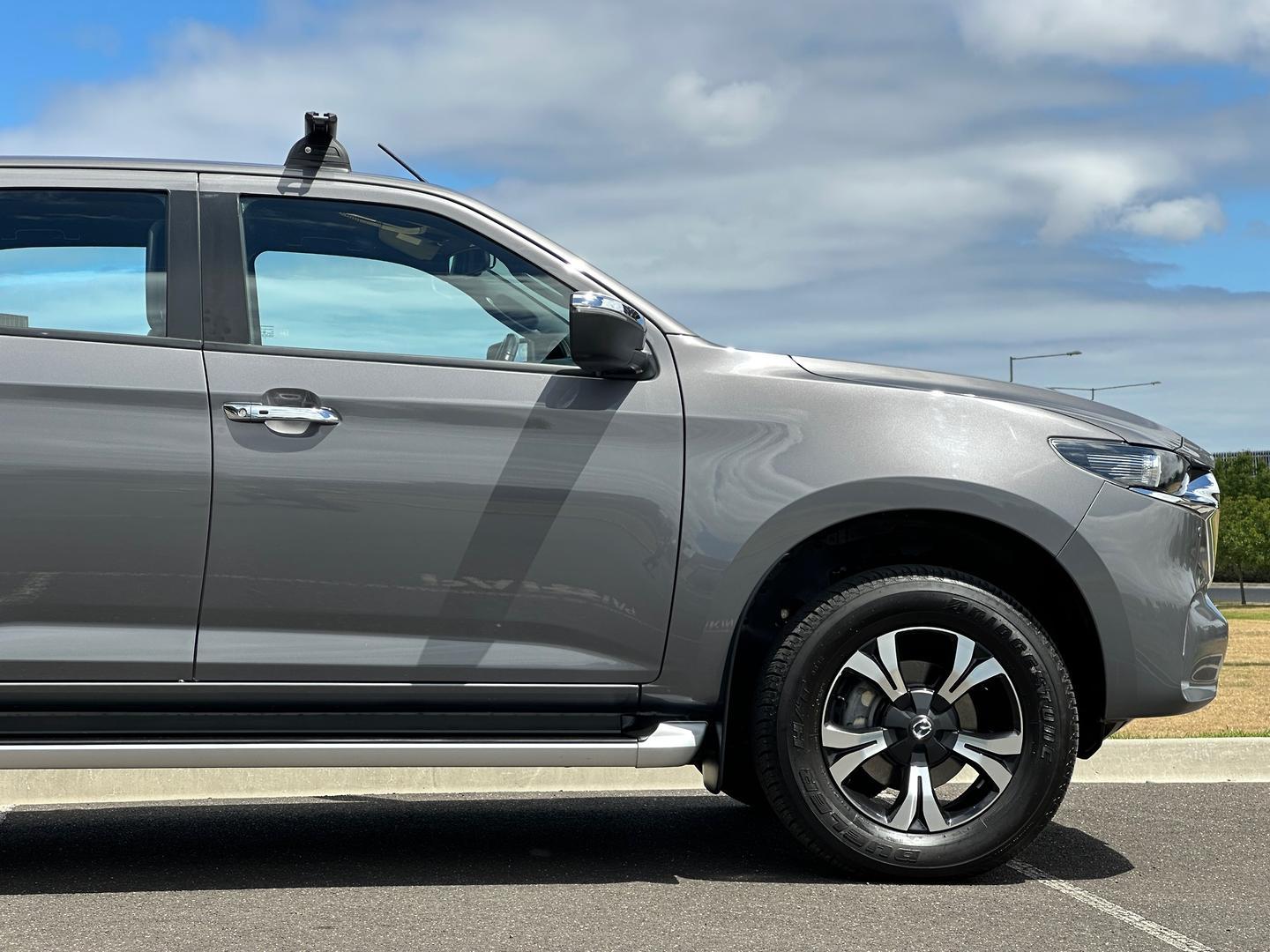 Mazda Bt-50 image 4