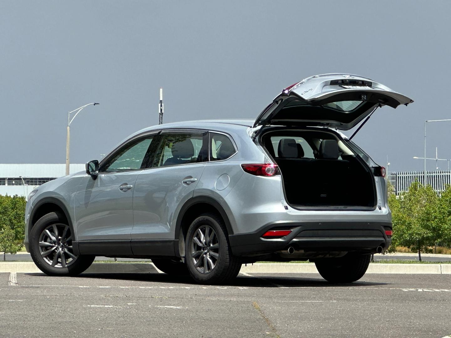 Mazda Cx-9 image 4
