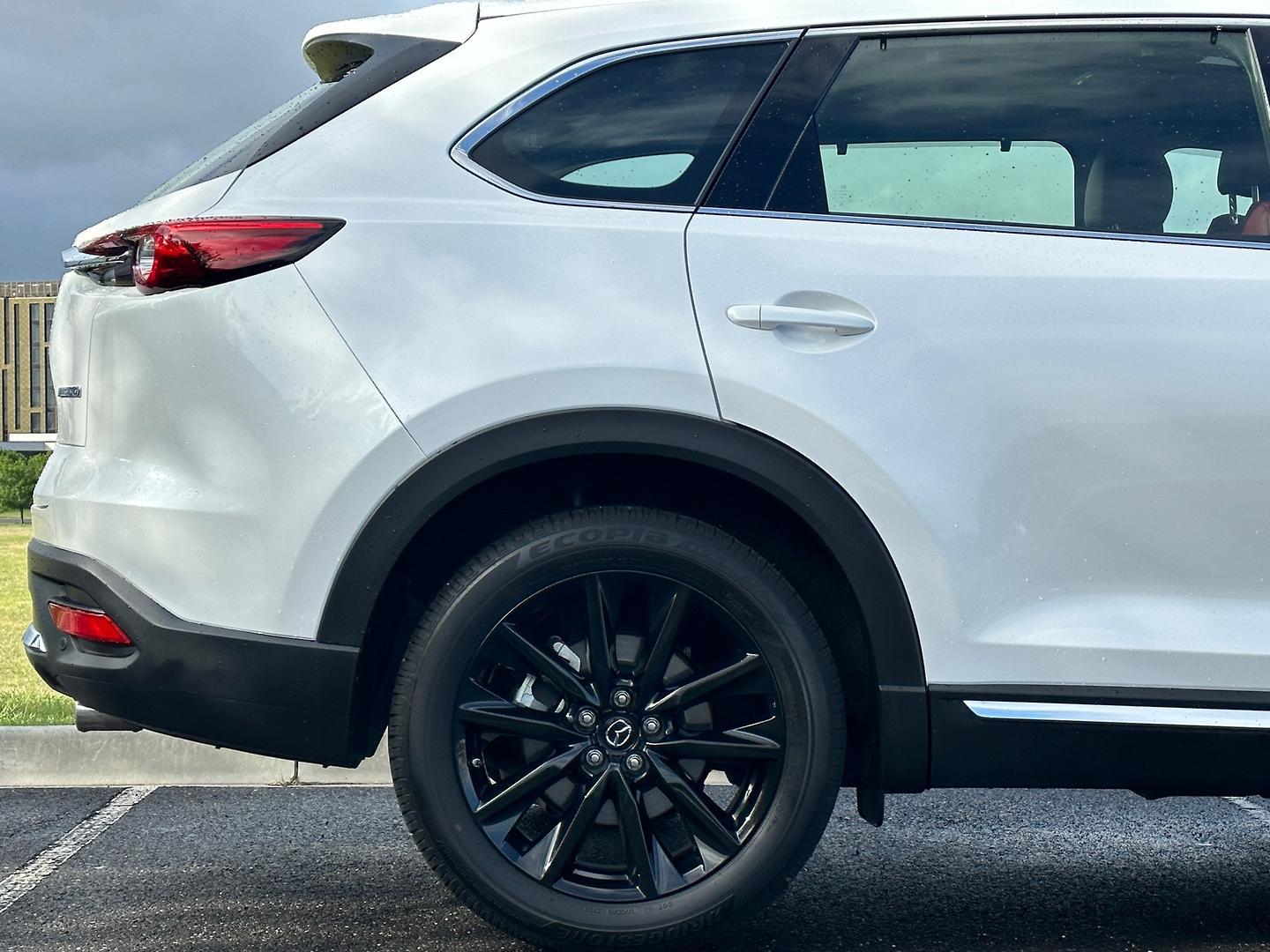 Mazda Cx-9 image 3