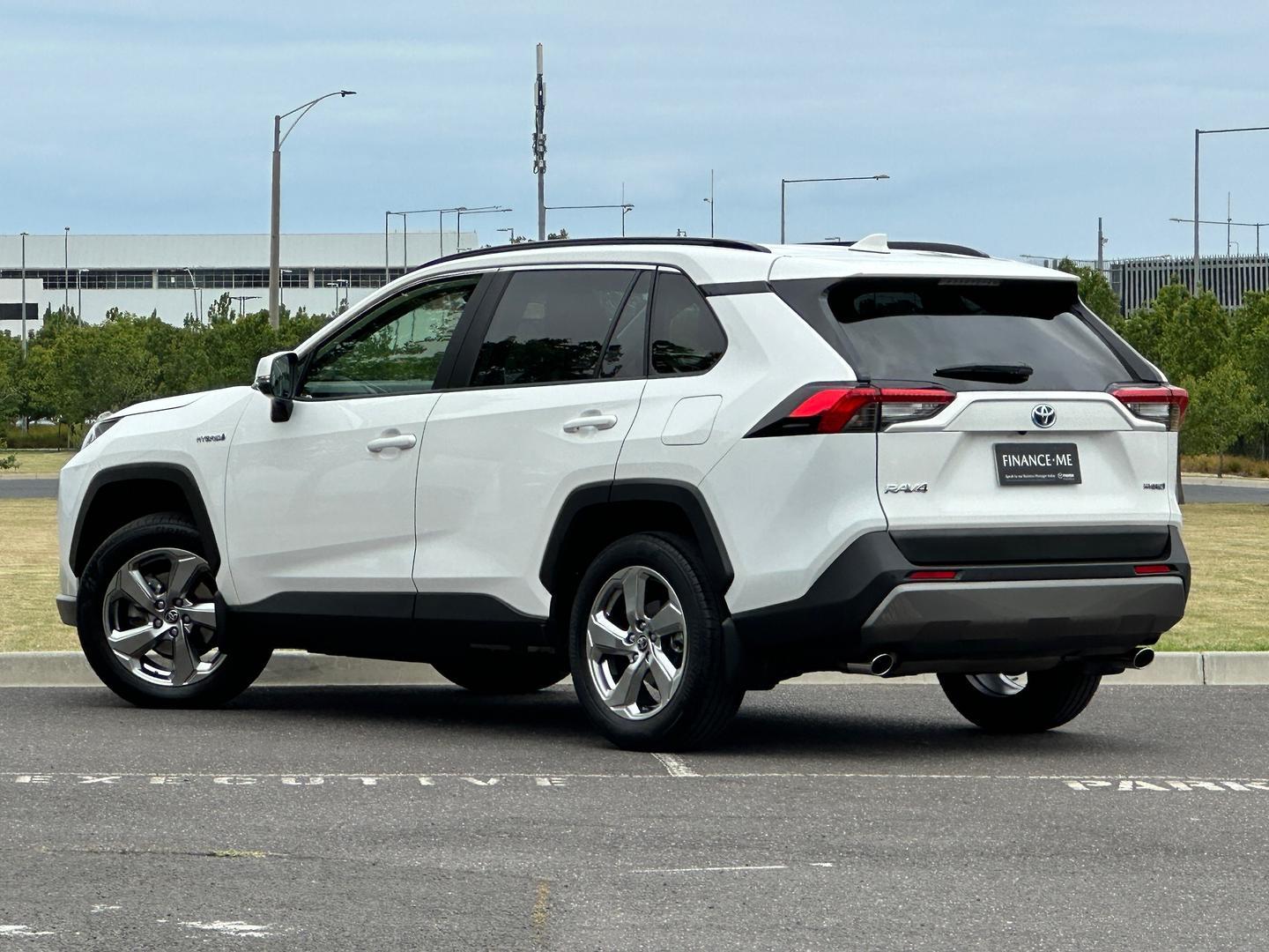 Toyota Rav4 image 3
