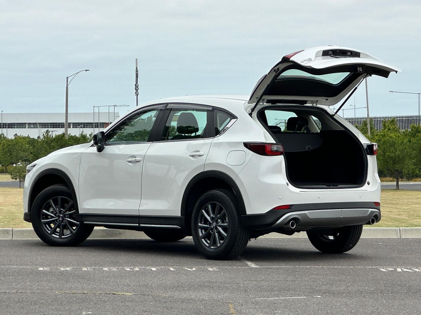 Mazda Cx-5 image 4