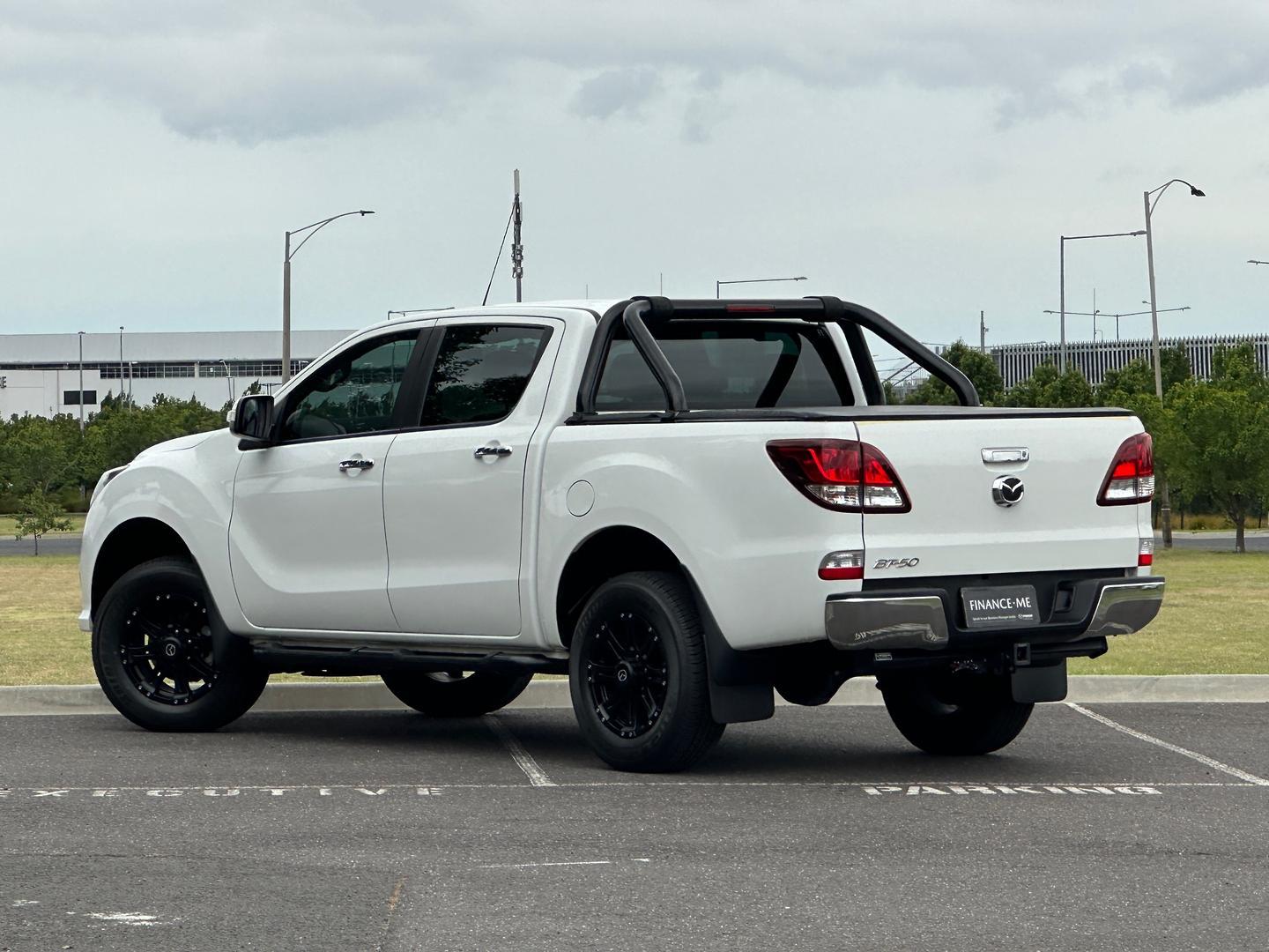 Mazda Bt-50 image 2