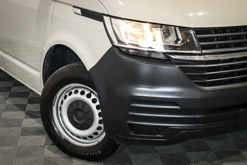 Volkswagen Transporter image 2