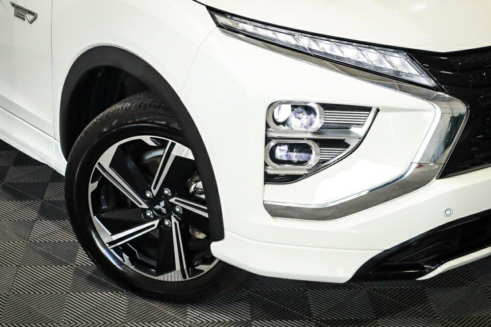 Mitsubishi Eclipse Cross image 2