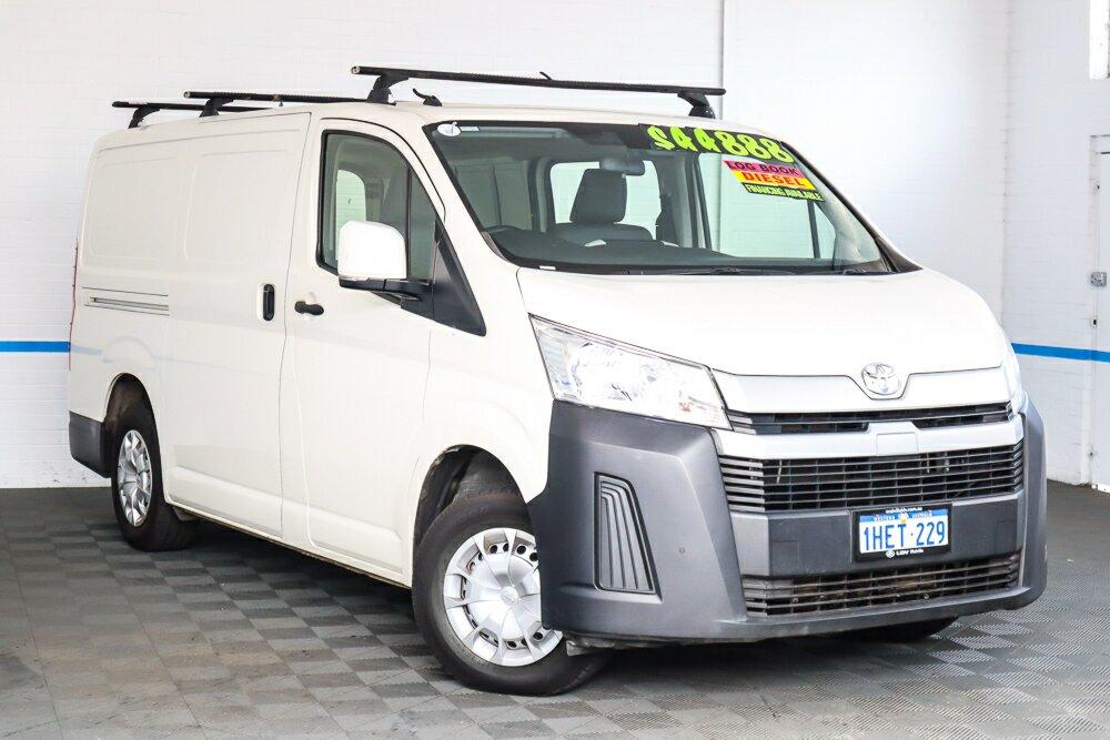 Toyota Hiace image 1