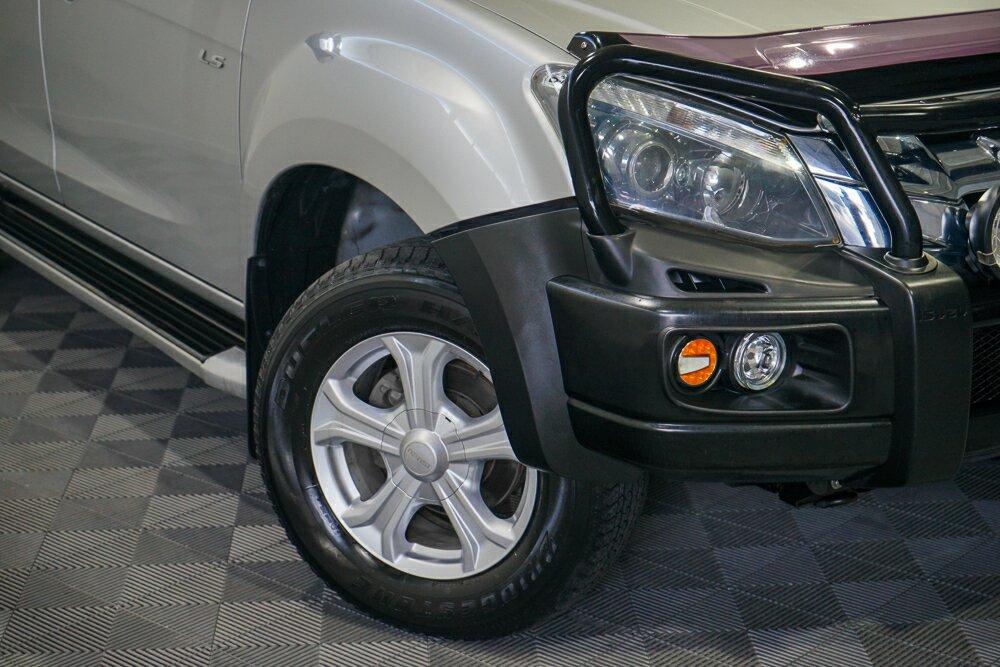 Isuzu D-max image 2