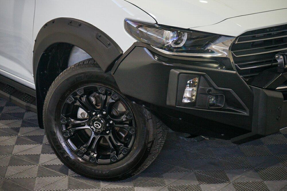 Mazda Bt-50 image 2