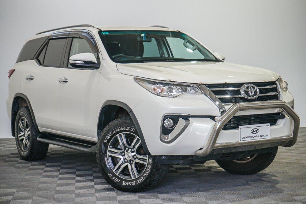Toyota Fortuner image 1
