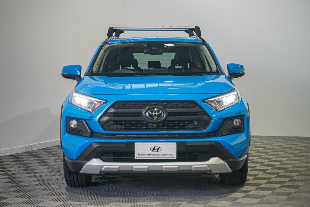 Toyota Rav4 image 3