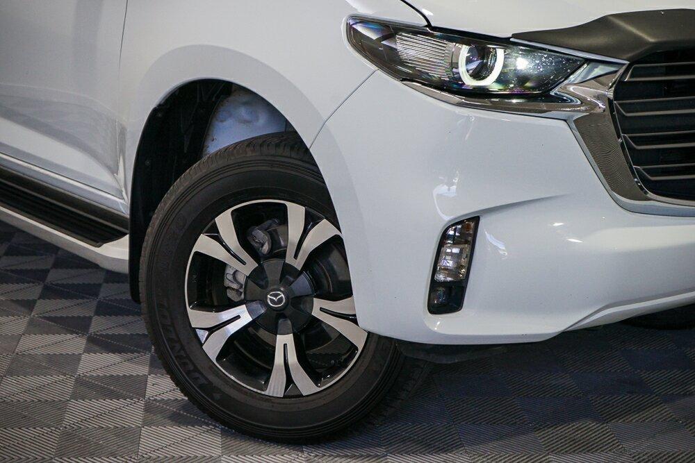Mazda Bt-50 image 2