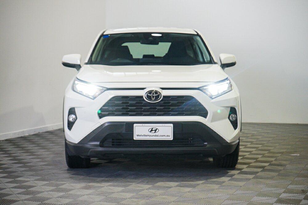 Toyota Rav4 image 3