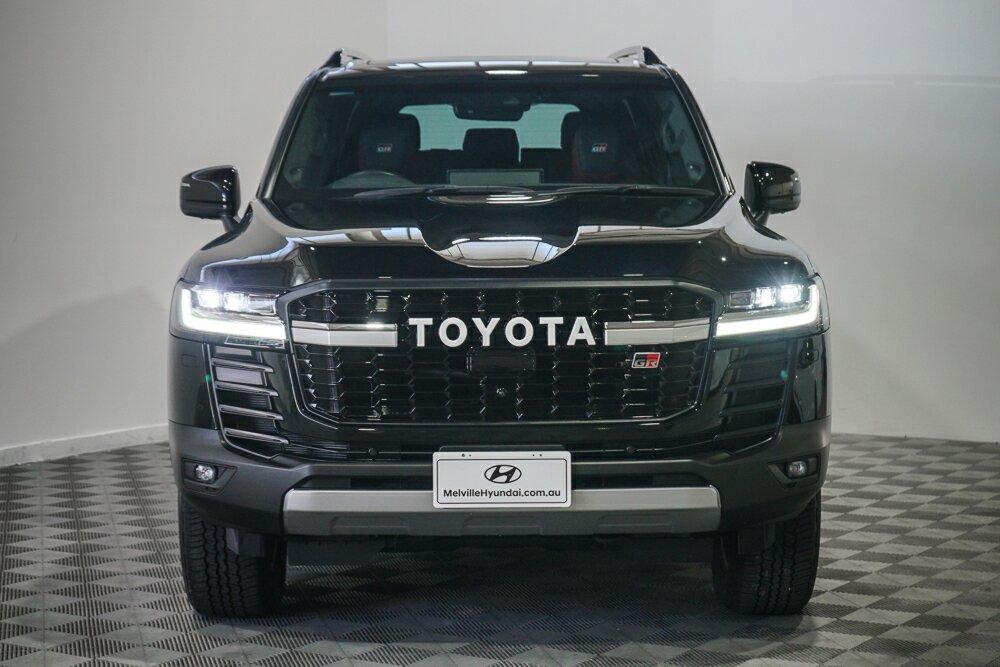 Toyota Landcruiser image 3