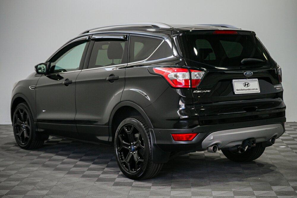 Ford Escape image 4