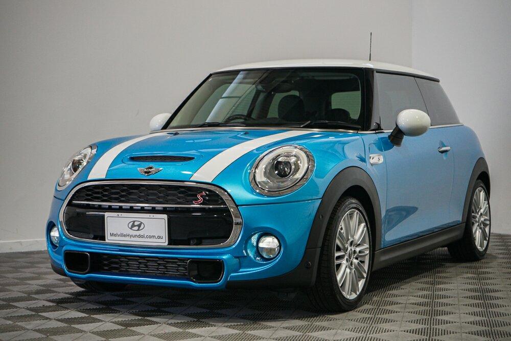 Mini Hatch image 4