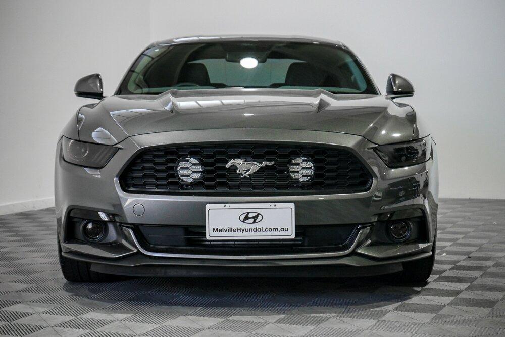 Ford Mustang image 3