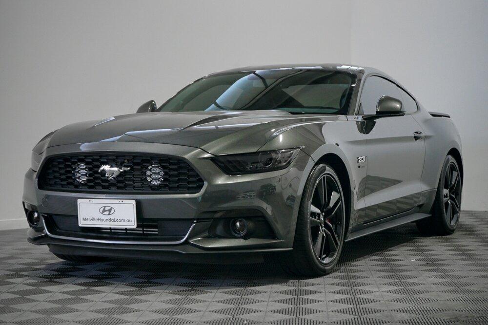 Ford Mustang image 4