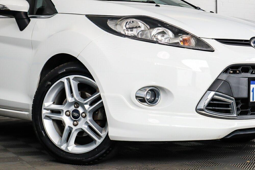 Ford Fiesta image 2