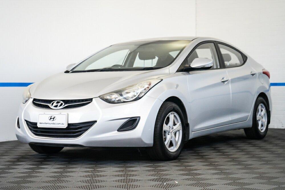 Hyundai Elantra image 3