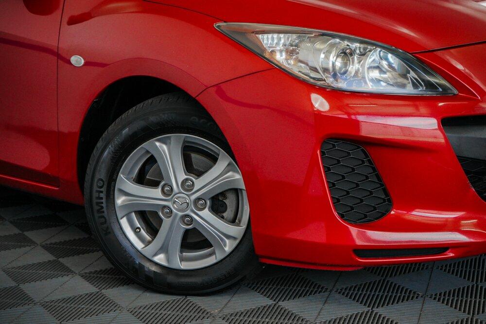 Mazda 3 image 2