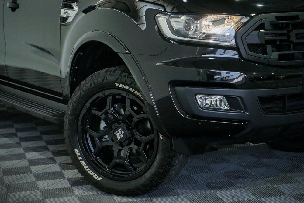 Ford Everest image 2
