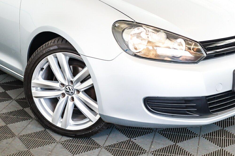 Volkswagen Golf image 2