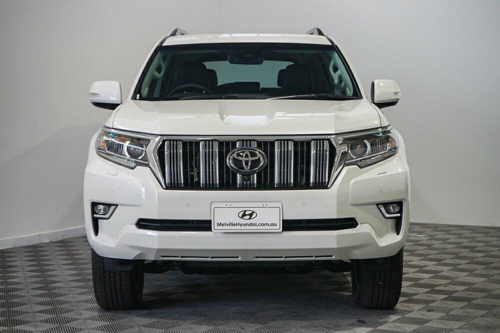 Toyota Landcruiser Prado image 3