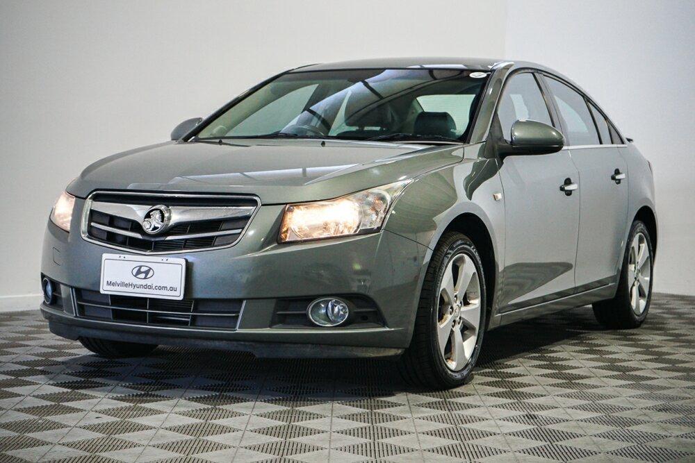 Holden Cruze image 3