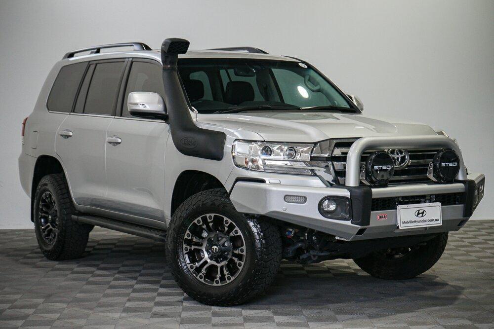 Toyota Landcruiser image 1