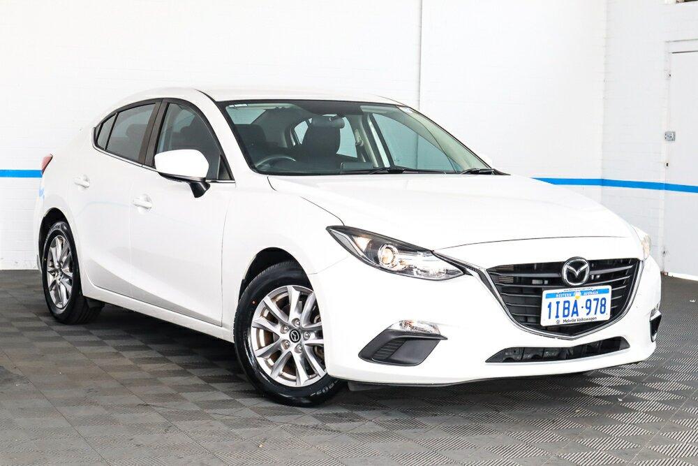 Mazda 3 image 1
