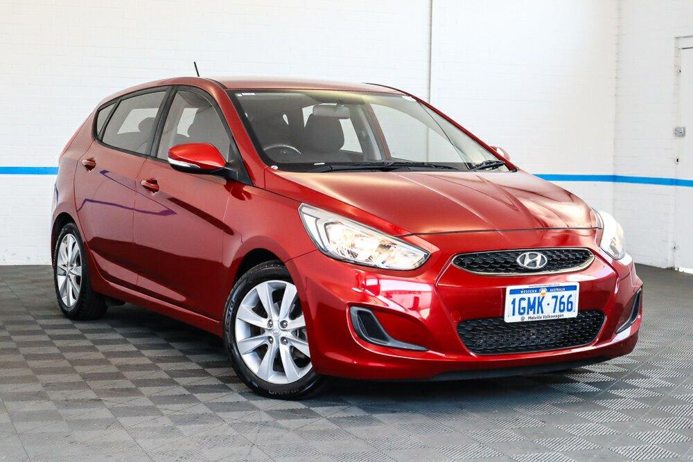 Hyundai Accent image 1