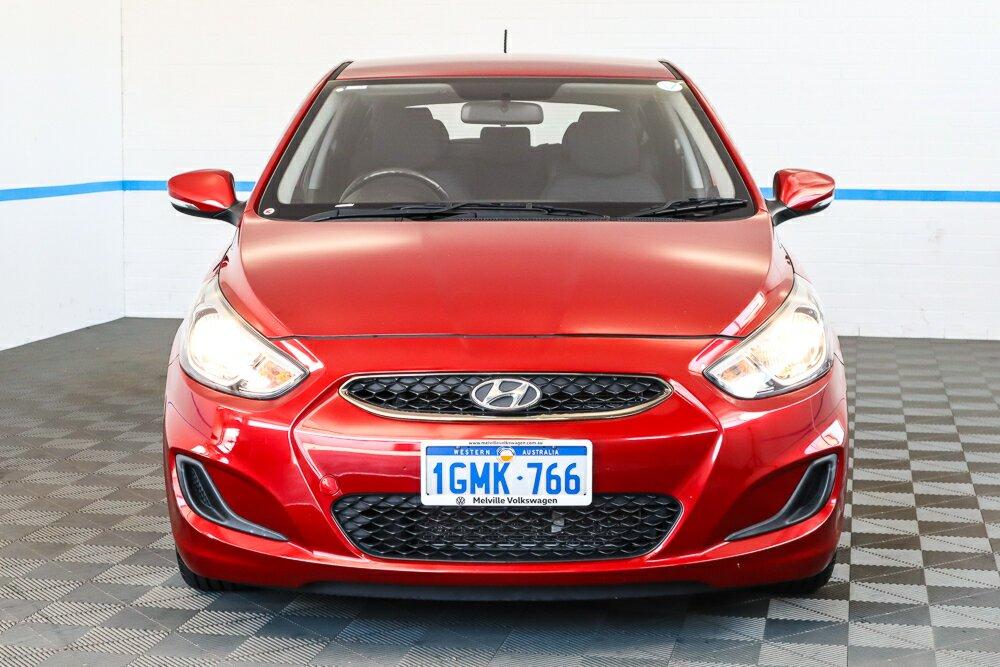 Hyundai Accent image 3