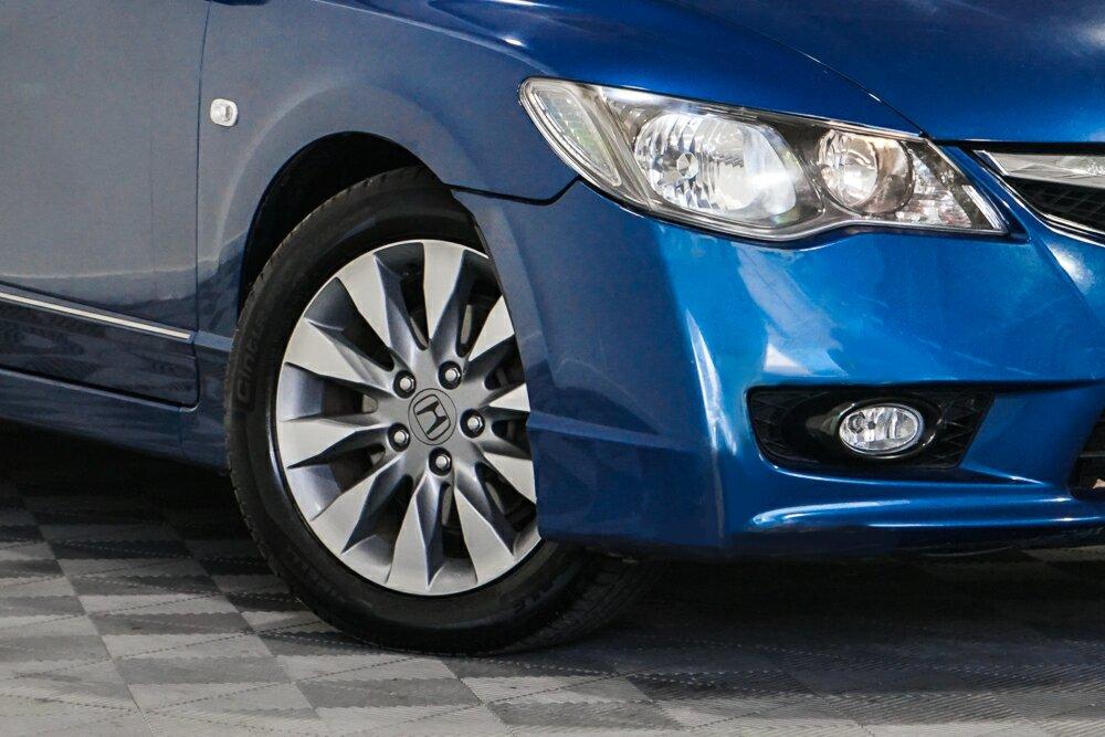 Honda Civic image 2
