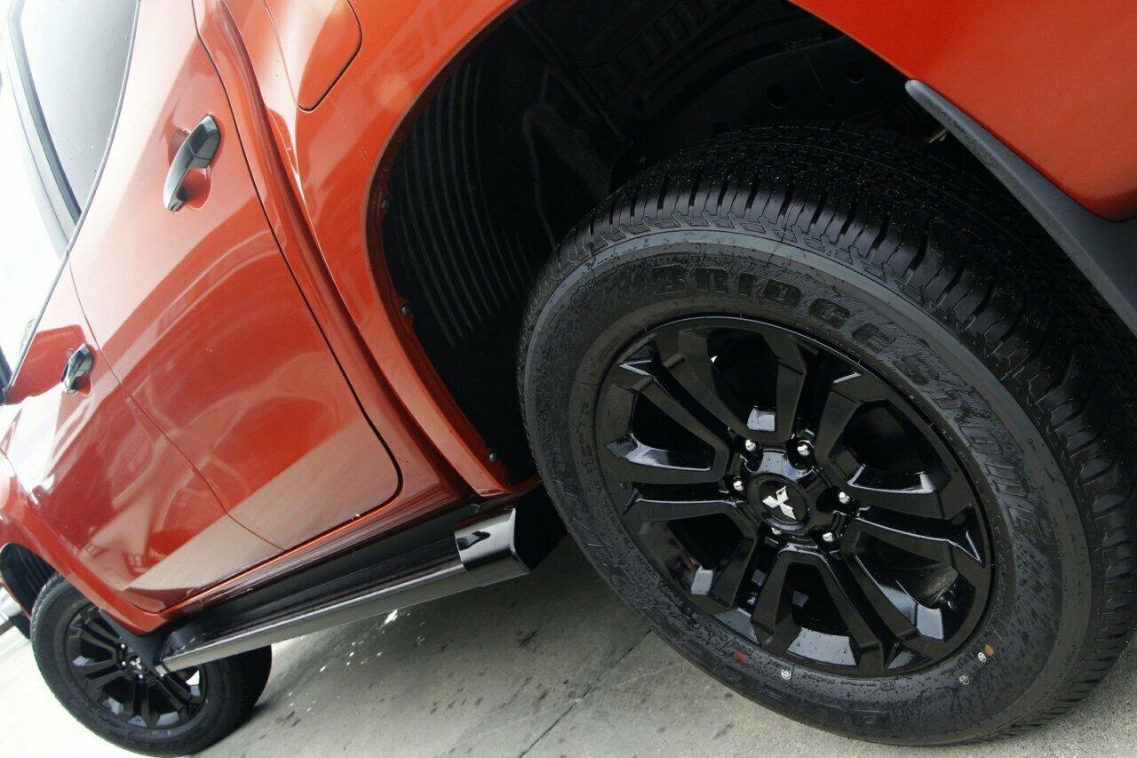 Mitsubishi Triton image 4