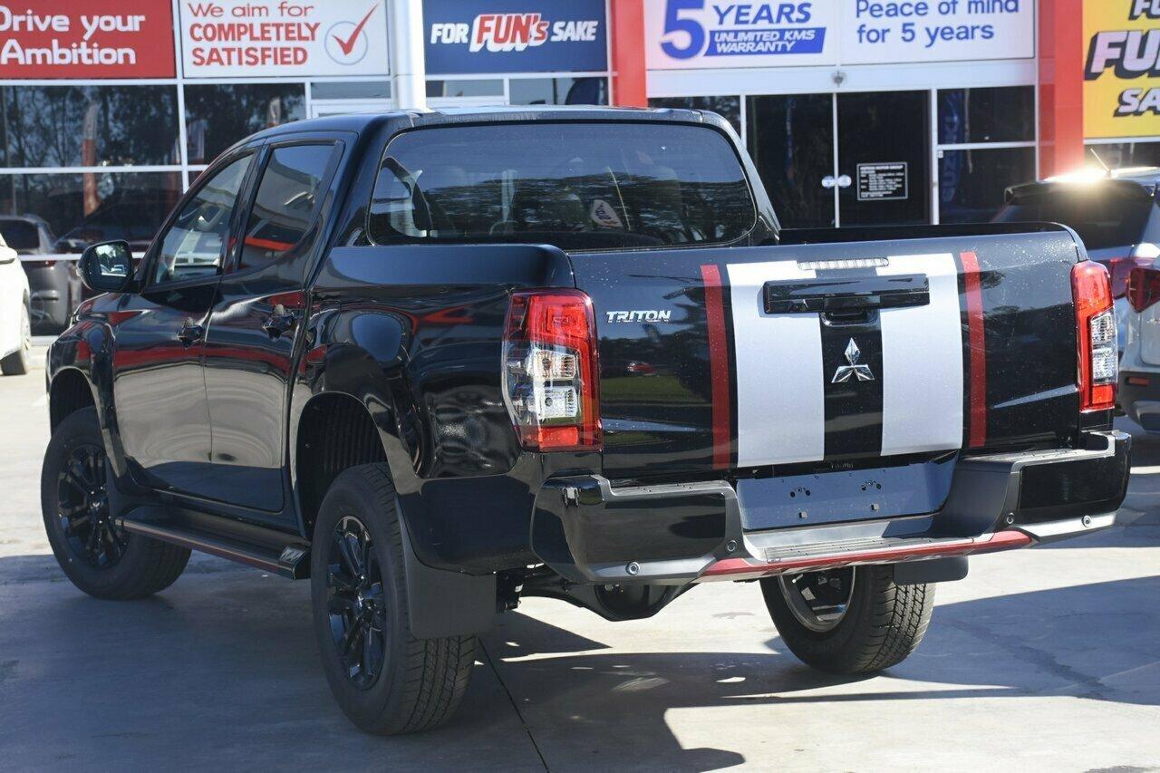 Mitsubishi Triton image 3