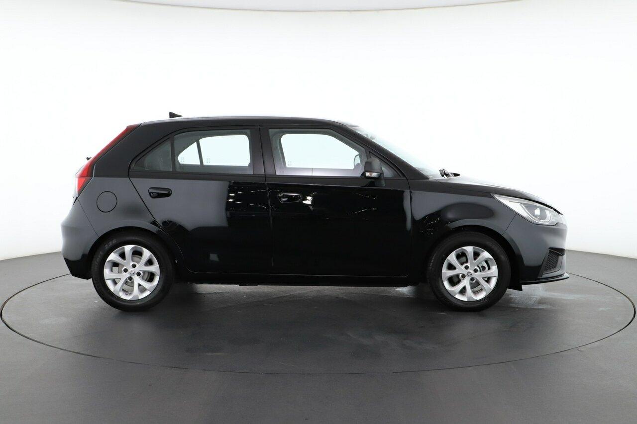 MG Mg3 image 3
