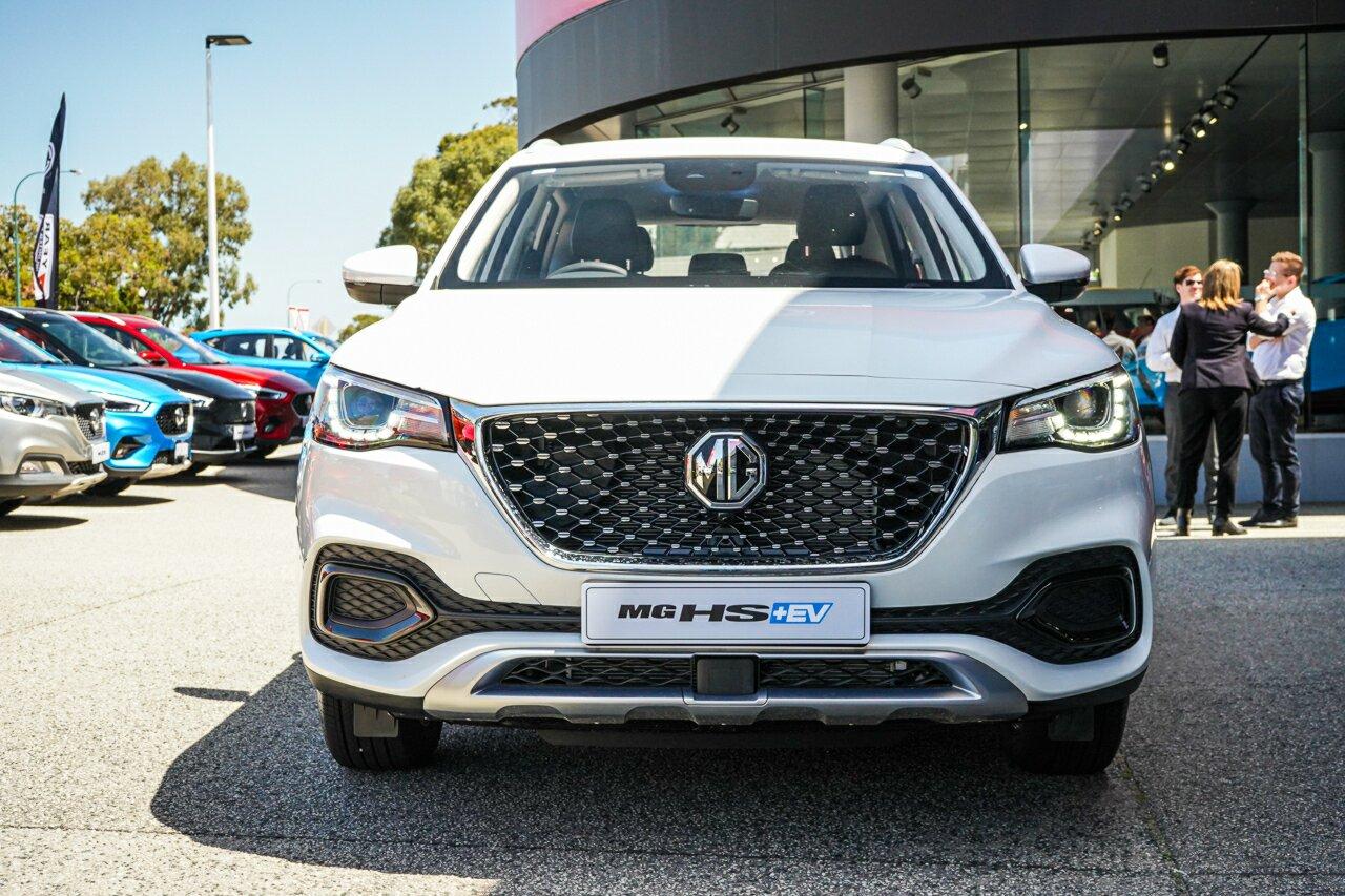 MG Hs Plus Ev image 3
