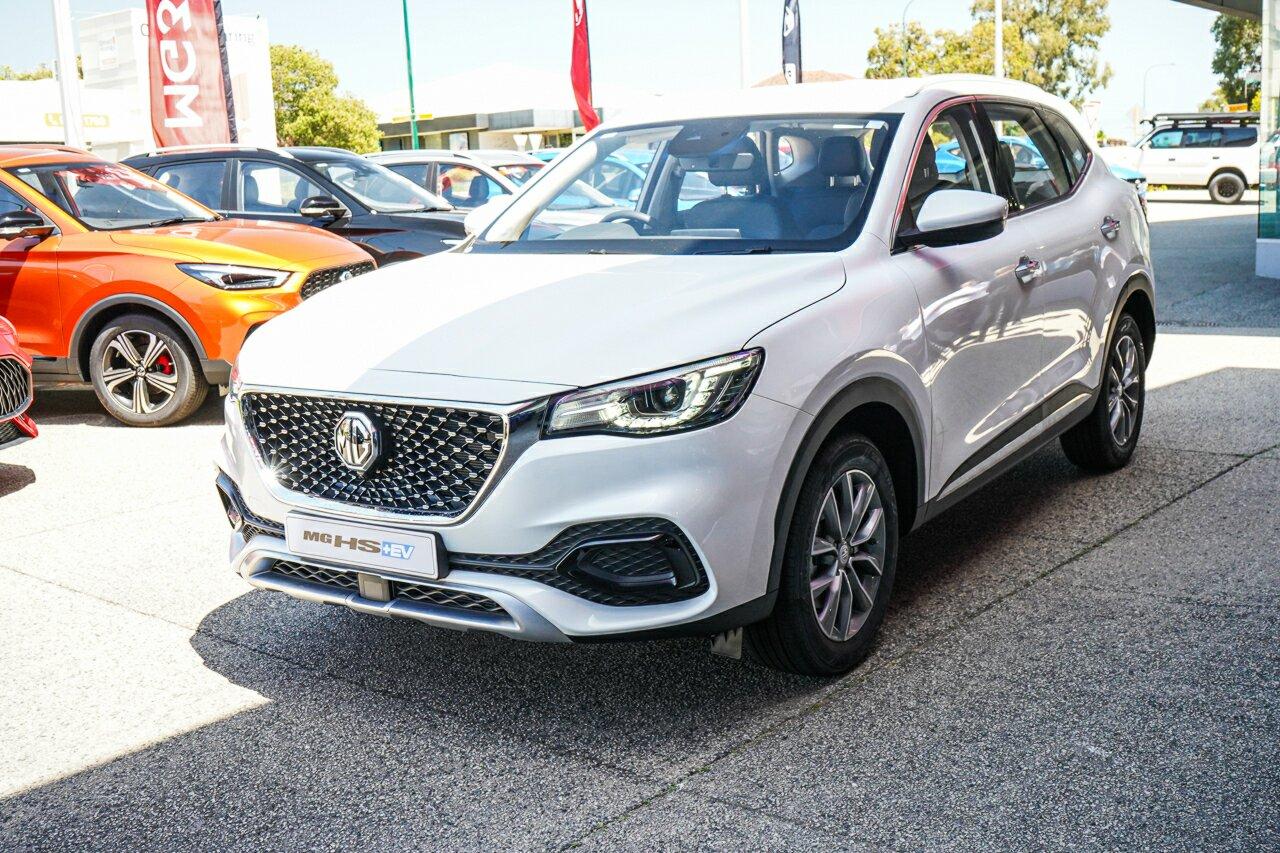 MG Hs Plus Ev image 4