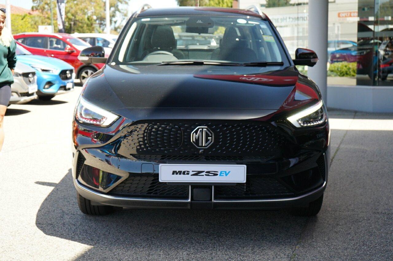 MG Zs Ev image 2