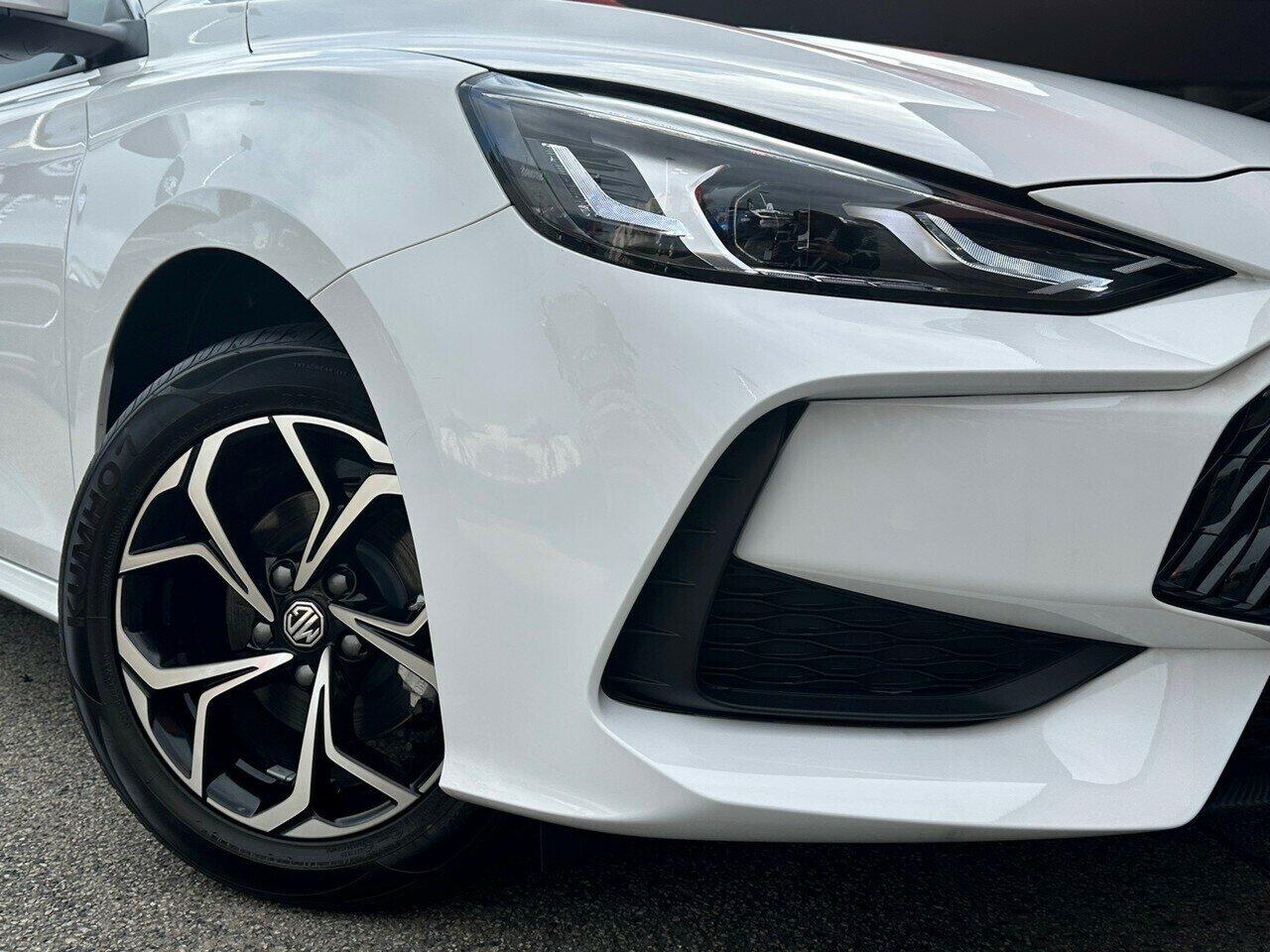 MG Mg5 image 3